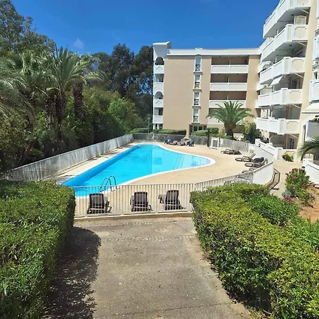 Bel Moderne Avec Piscine